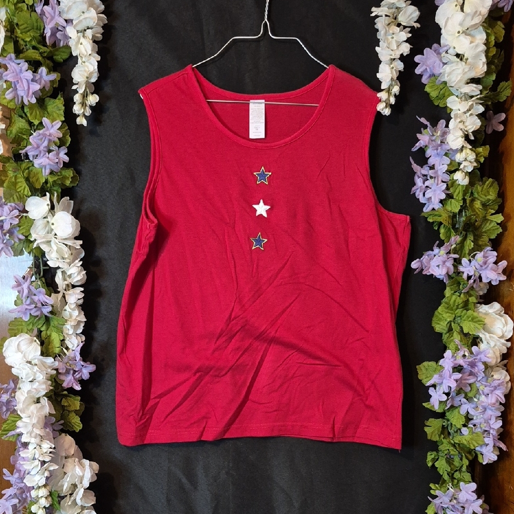 Women’s Sleeveless Red Star Detail Tank Top